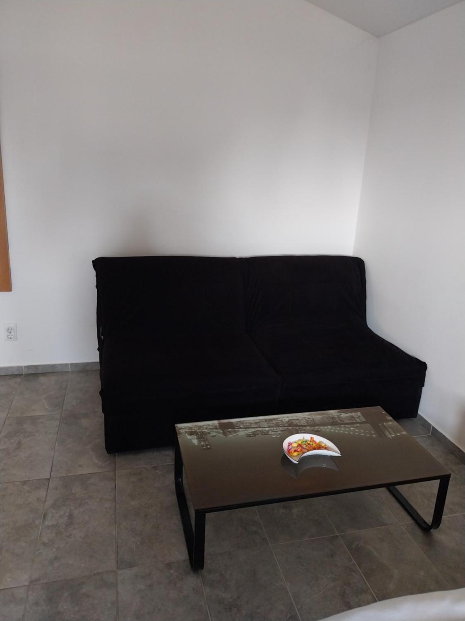 Libero Apartmani Surčin Exteriör bild