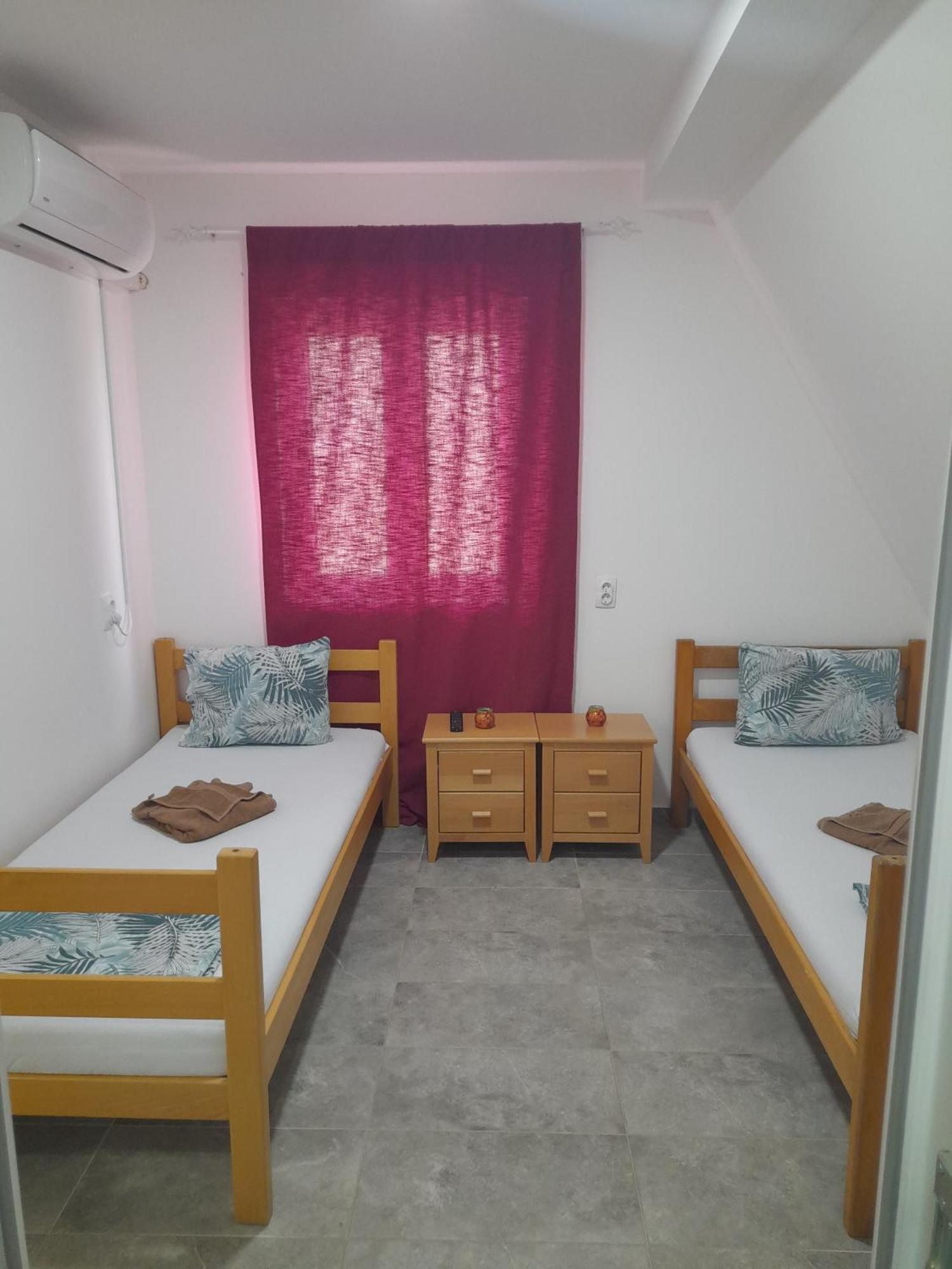 Libero Apartmani Surčin Exteriör bild