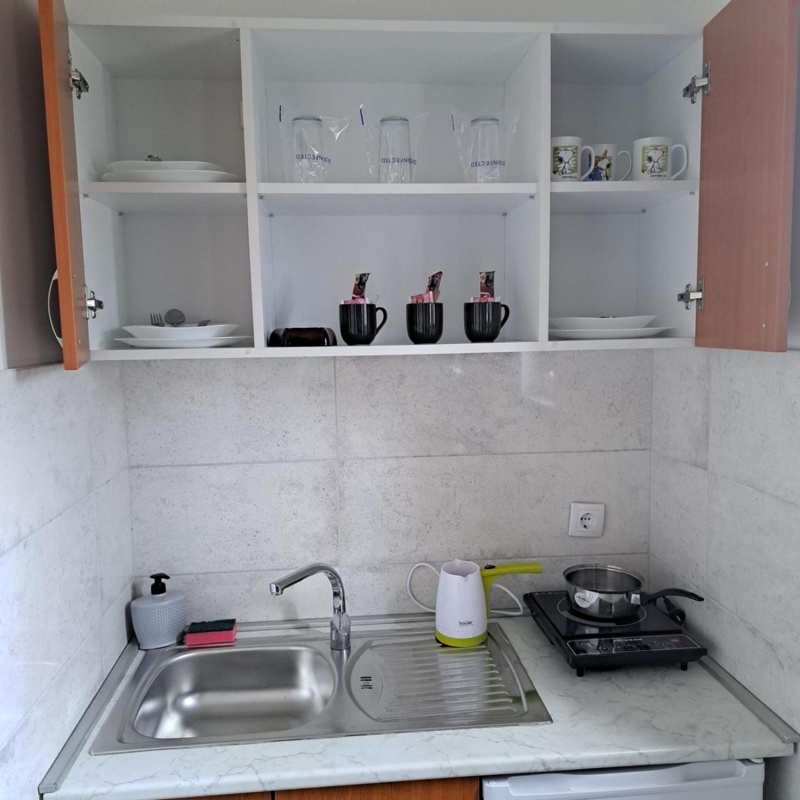 Libero Apartmani Surčin Rum bild