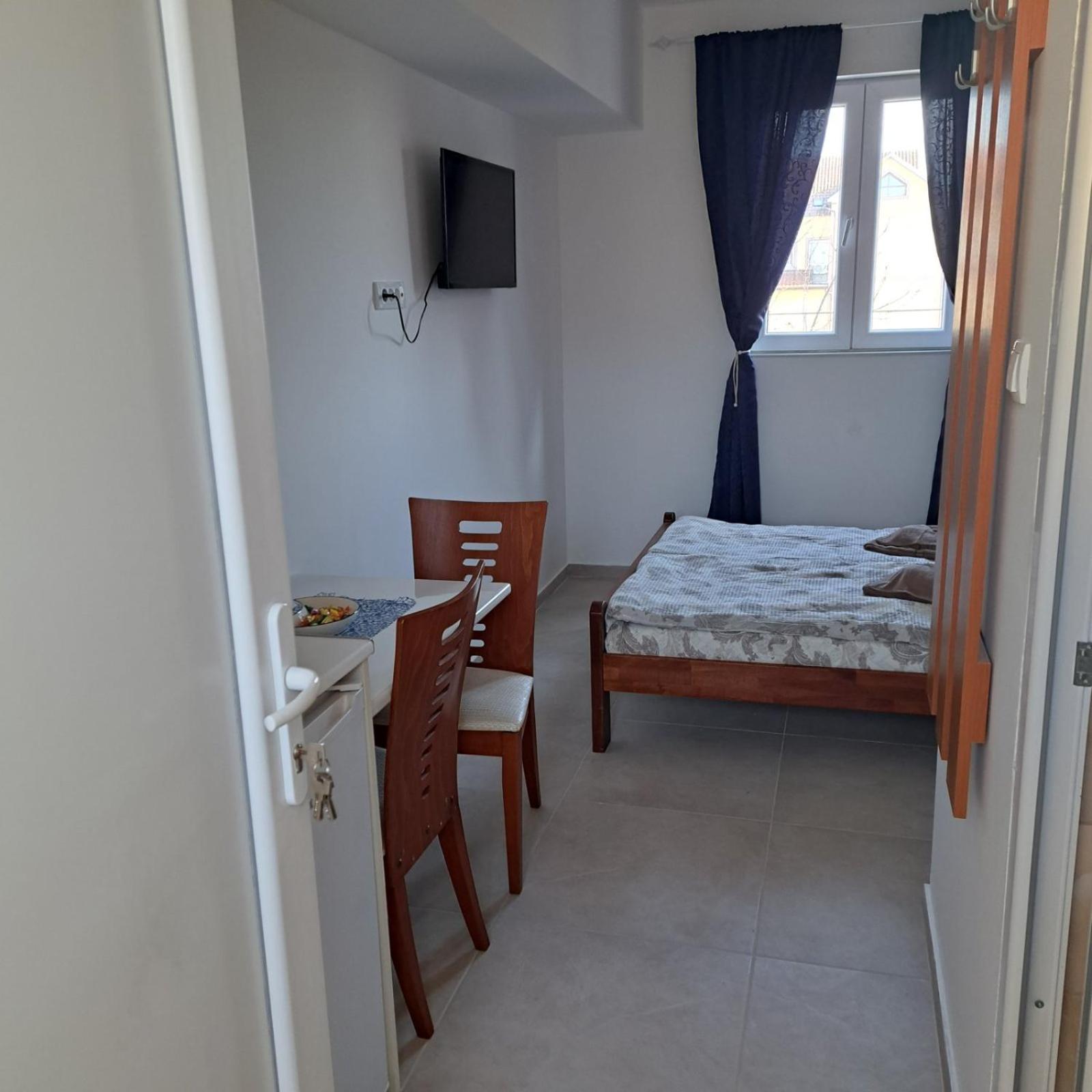 Libero Apartmani Surčin Rum bild