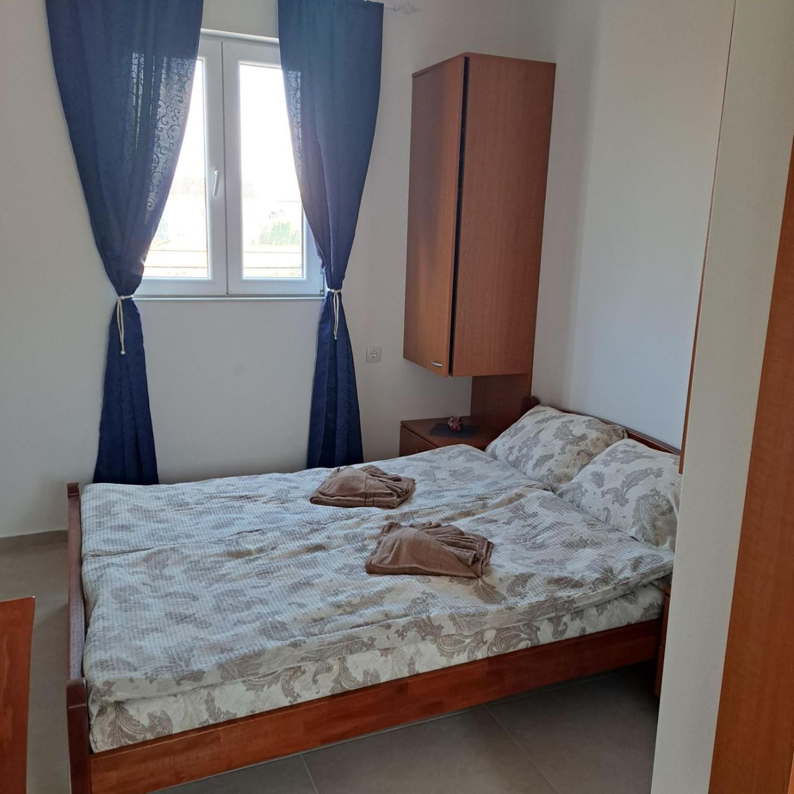 Libero Apartmani Surčin Rum bild
