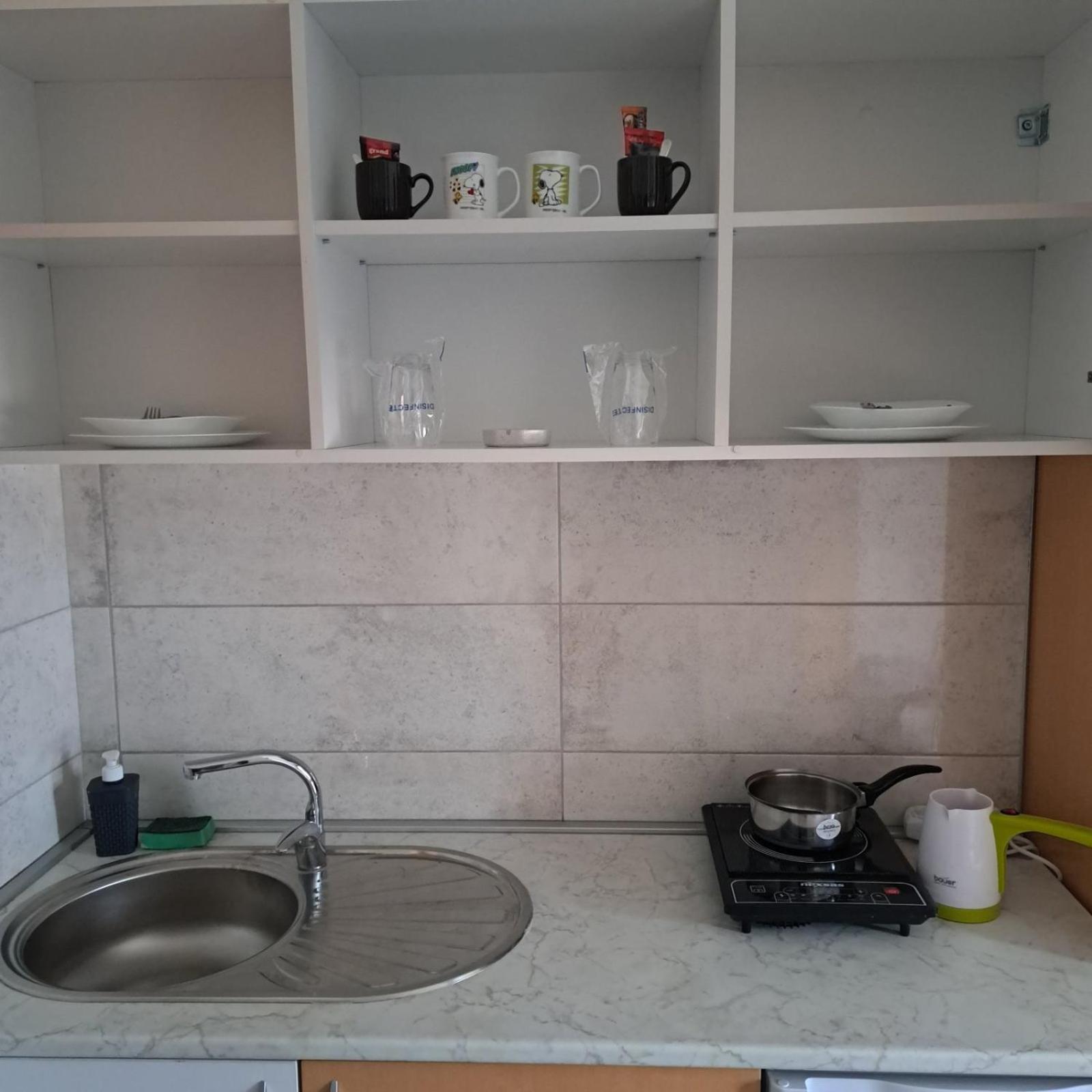 Libero Apartmani Surčin Rum bild