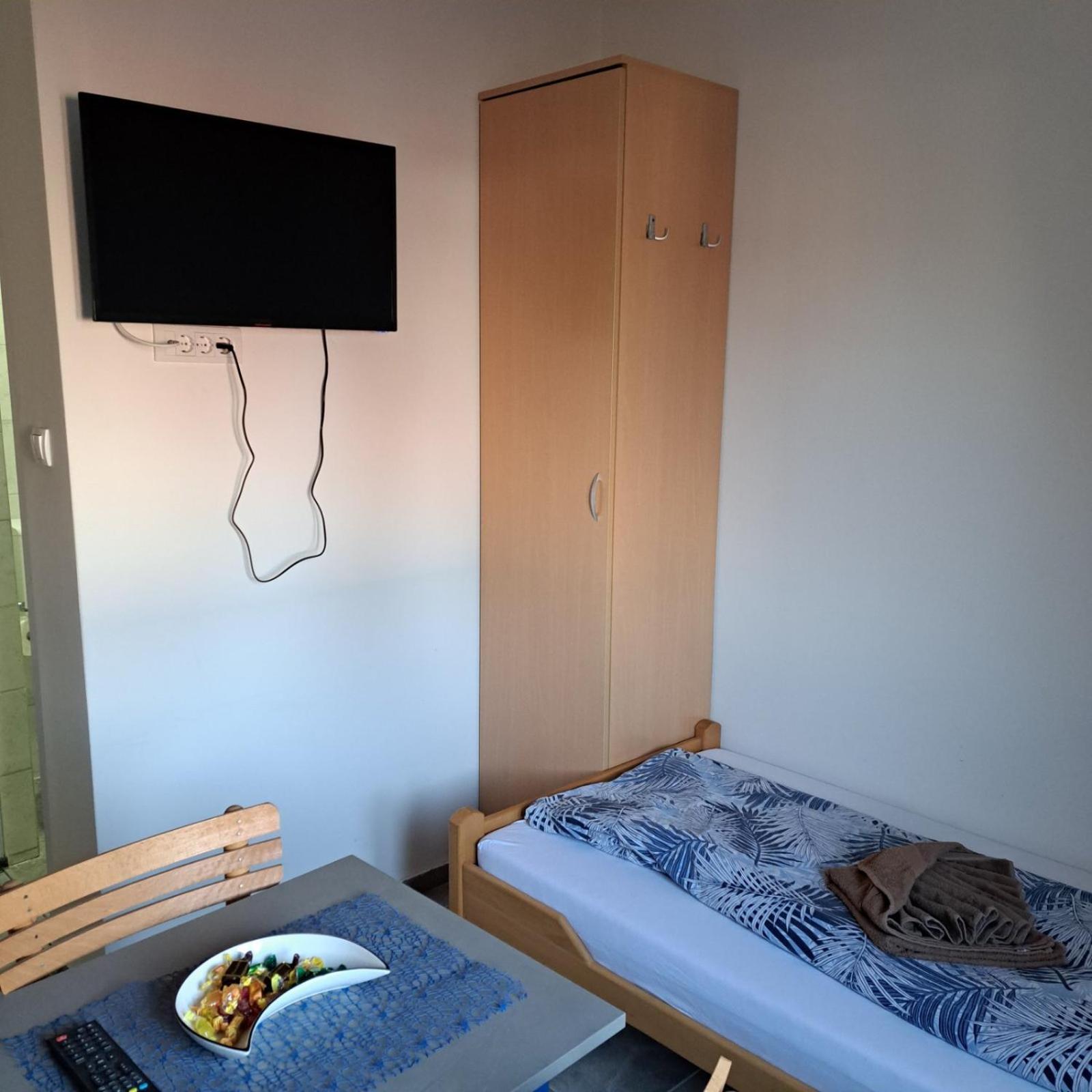 Libero Apartmani Surčin Rum bild