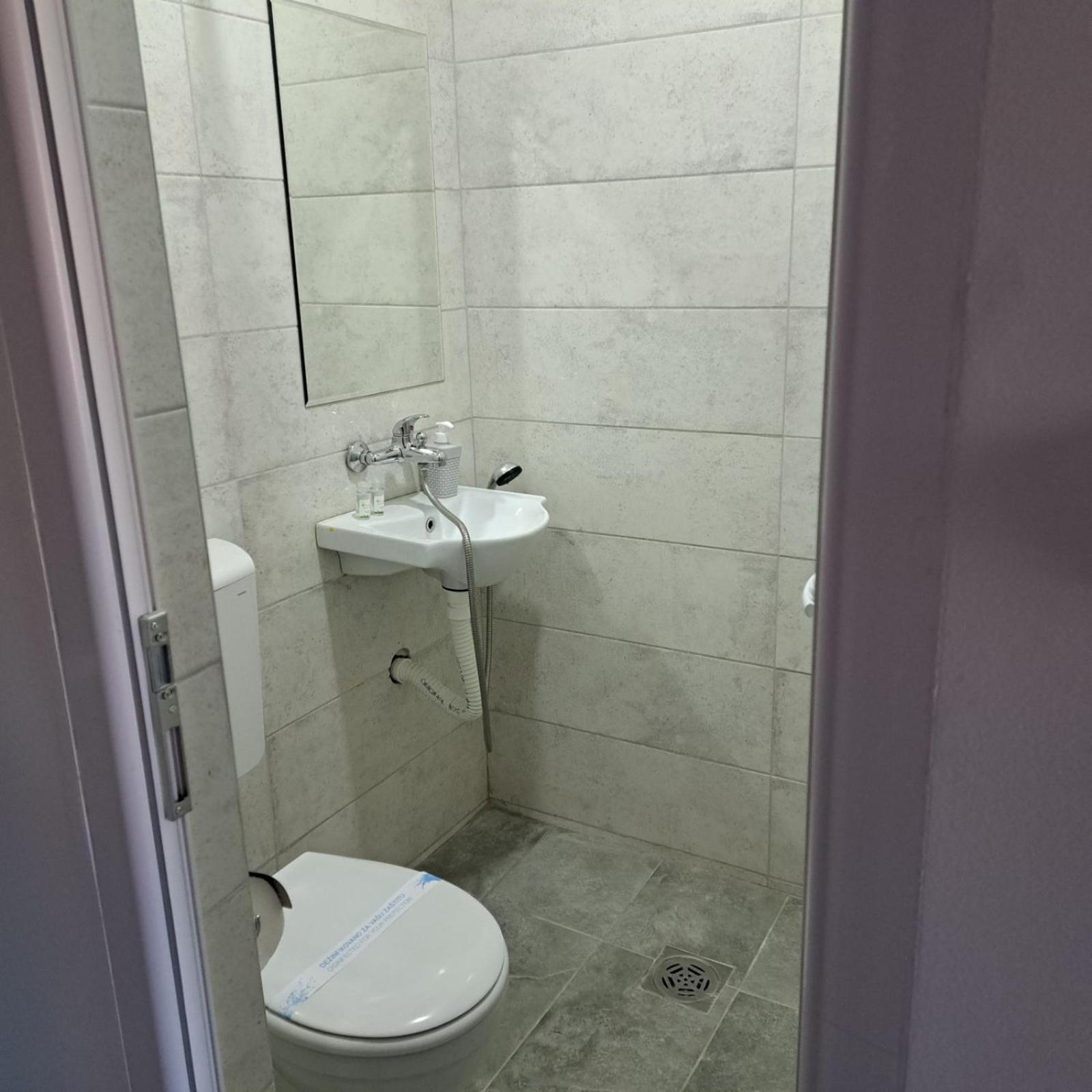 Libero Apartmani Surčin Rum bild