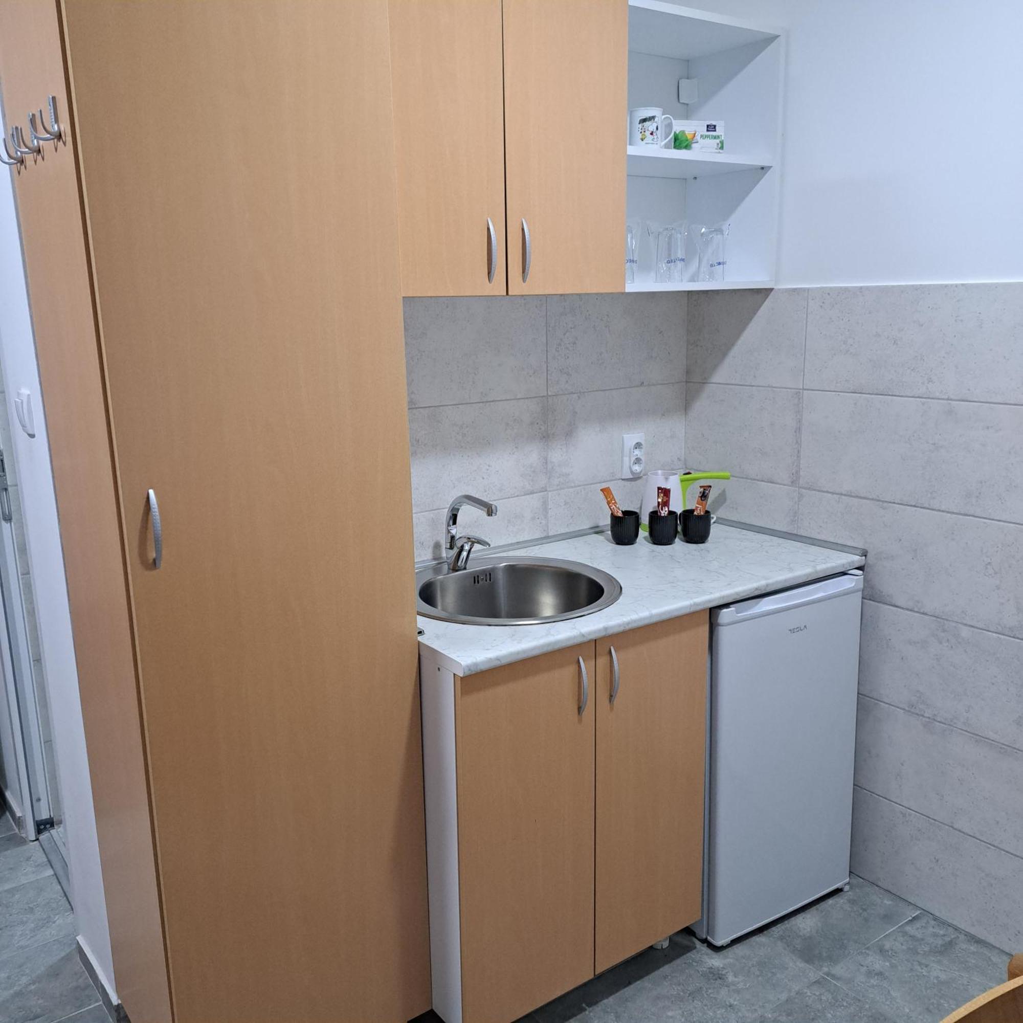 Libero Apartmani Surčin Exteriör bild